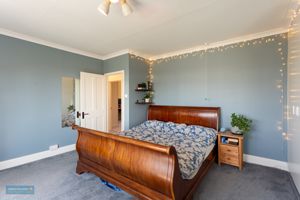 Bedroom- click for photo gallery